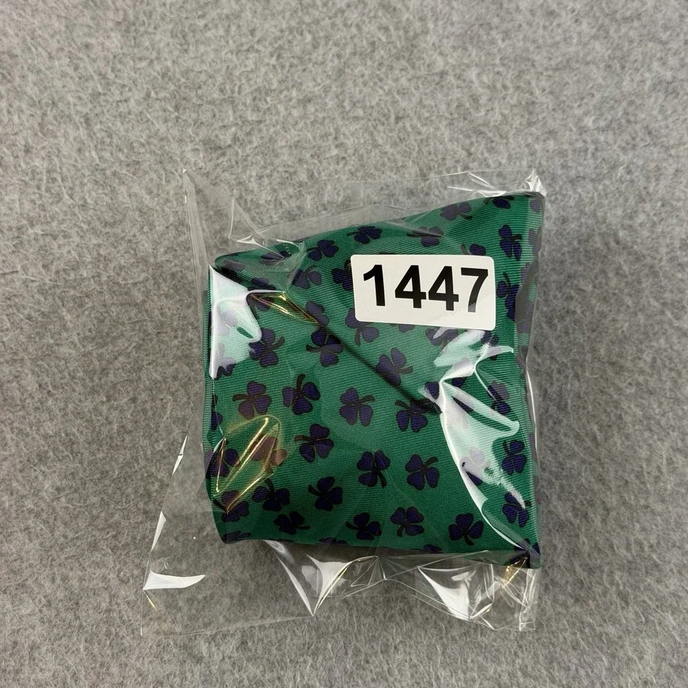 Vintage Alynn Neckwear Green Shamrock Clover Silk Tie USA St Patrick's 56x3.75